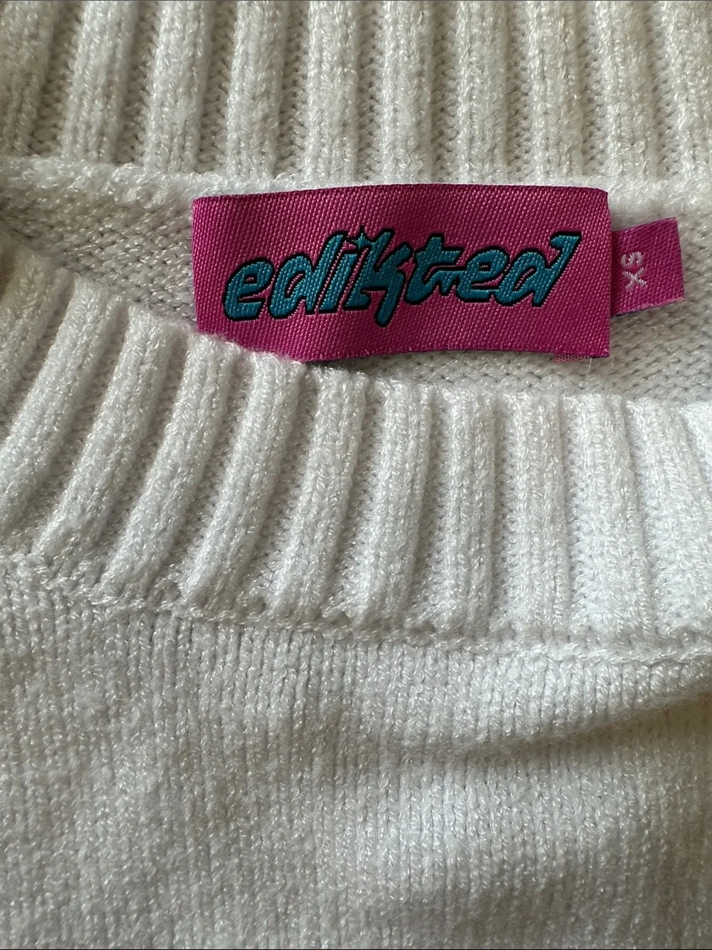 Edikted White Cropped Sweater with Pink Bow Accent size XS